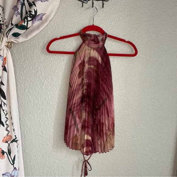 Agaci Too Red Floral Pleated Tie Neck and Back, Backless Halter, OS - Picture 3 of 7